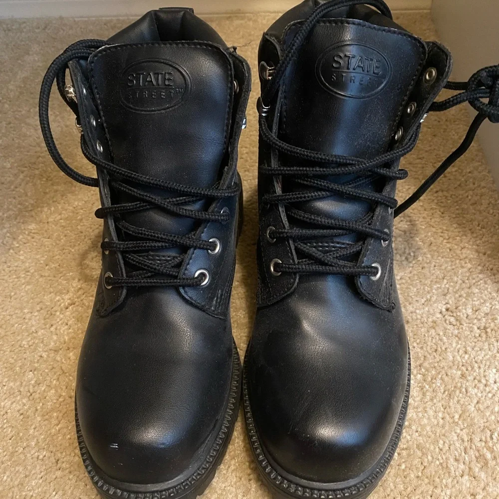 šSALEšBlack boots - Picture 2 of 5